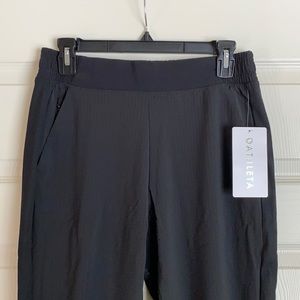 Athleta textured Brooklyn jogger size 4